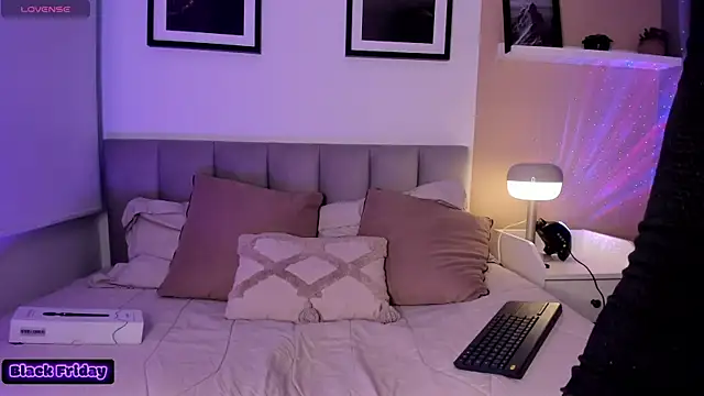 Violetta Nur online show from 11-29-25, 11:08