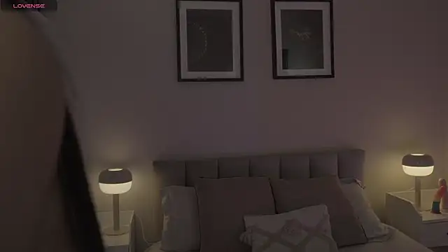 Violetta Nur online show from 07-19-26, 09:18