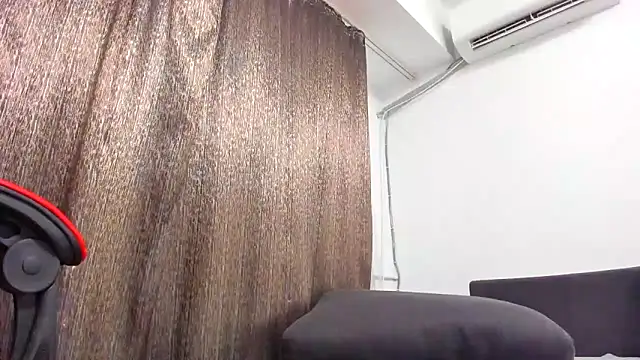 Snapshot of EmmaStward chatting on 02-04-26, 06:30 EmmaStward online show from 02-04-26, 06:30