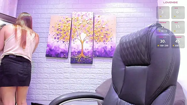  LaraMom  online show from 03-19-26, 07:40