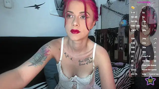 Snapshot of _Hanna_white_ chatting on 03-06-26, 03:03 Hanna white online show from 03-06-26, 03:03