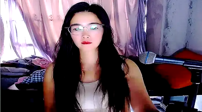 Snapshot of Floor_oo chatting on 02-27-25, 12:54 Floor oo online show from 02-27-25, 12:54