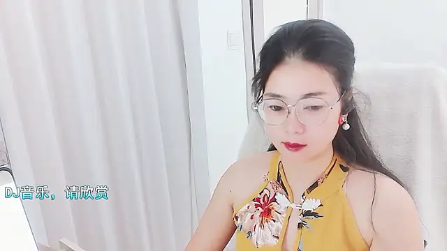 Snapshot of Floor_oo chatting on 01-13-26, 12:27 Floor oo online show from 01-13-26, 12:27