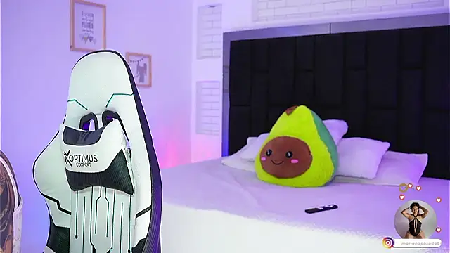 Marianamonroe  online show from 01-12-26, 06:57