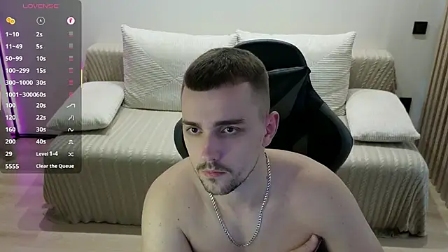 Larstar01 online show from 11-19-25, 08:20