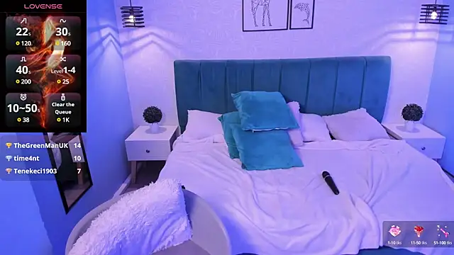 Snapshot of tiffani__love chatting on 02-27-25, 06:42 tiffani love online show from 02-27-25, 06:42