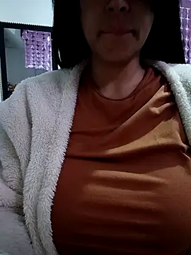 Snapshot of tiffani__love chatting on 03-09-26, 11:03 tiffani love online show from 03-09-26, 11:03