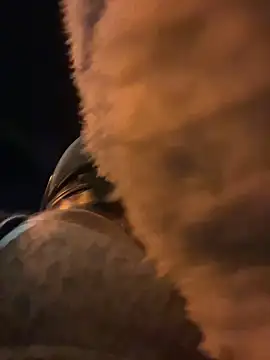 Snapshot of lulu_kis chatting on 10-11-25, 01:16 lulu kis online show from 10-11-25, 01:16