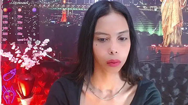 Snapshot of Catalella_Ar chatting on 05-17-26, 03:15 Catalella Ar online show from 05-17-26, 03:15