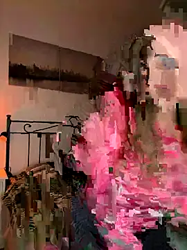 Snapshot of Sashabunny chatting on 12-13-25, 10:04 Sashabunny online show from 12-13-25, 10:04