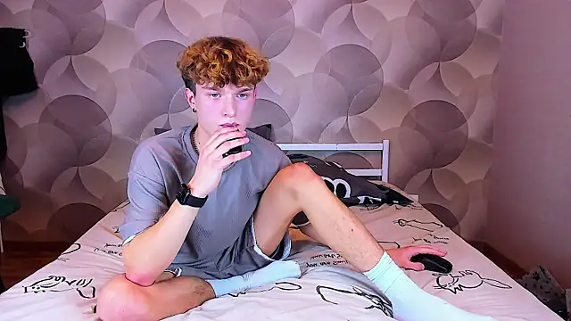 Snapshot of Ian_Flor chatting on 11-23-25, 06:30 Ian Flor online show from 11-23-25, 06:30