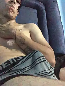 Snapshot of Edanvvv chatting on 09-27-25, 10:37 Edanvvv online show from 09-27-25, 10:37