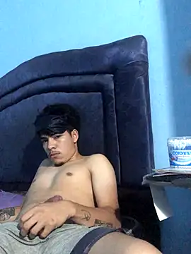 Snapshot of Edanvvv chatting on 12-01-25, 01:16 Edanvvv online show from 12-01-25, 01:16