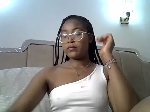 Snapshot of hot_sexy_choco chatting on 06-12-26, 12:59 hot sexy choco online show from 06-12-26, 12:59