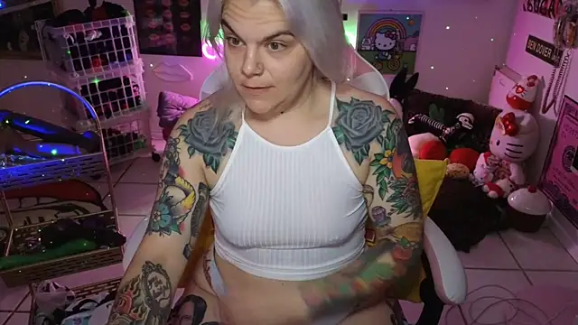 CherryBombBomb online show from 12-02-24, 05:37