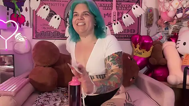 CherryBombBomb online show from 10-05-25, 05:17