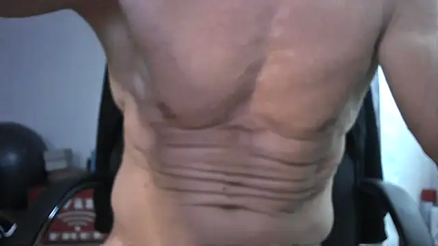 Snapshot of jeans466 chatting on 07-09-26, 08:40 jeans466 online show from 07-09-26, 08:40