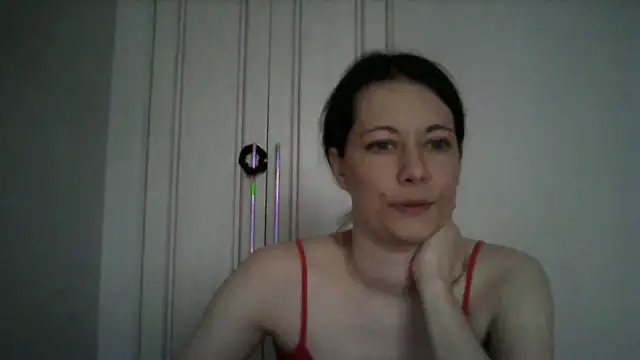 Snapshot of SunElizabeth chatting on 03-15-25, 01:07 SunElizabeth online show from 03-15-25, 01:07