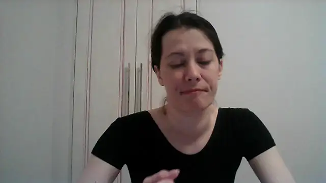 Snapshot of SunElizabeth chatting on 03-16-25, 03:04 SunElizabeth online show from 03-16-25, 03:04