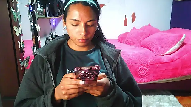 Snapshot of arlette_sweet01 chatting on 03-25-26, 03:23 arlette sweet01 online show from 03-25-26, 03:23