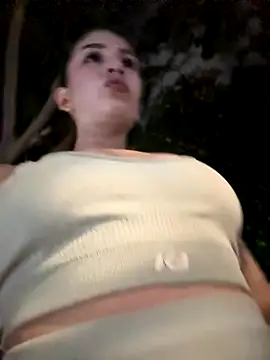 Snapshot of Mon_Cherry chatting on 10-21-25, 12:44 Mon Cherry online show from 10-21-25, 12:44