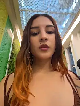 Snapshot of Mon_Cherry chatting on 02-10-26, 01:21 Mon Cherry online show from 02-10-26, 01:21