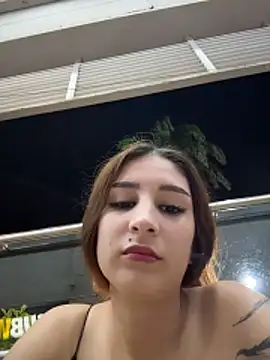 Mon Cherry online show from 02-12-26, 01:33