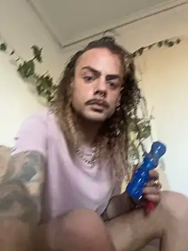 EnricoGio online show from 02-21-26, 04:30