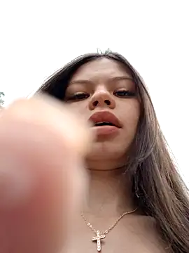 Snapshot of Violeta_12- chatting on 01-24-25, 02:41 Violeta 12- online show from 01-24-25, 02:41