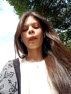 Snapshot of Violeta_12- chatting on 01-25-25, 02:47 Violeta 12- online show from 01-25-25, 02:47