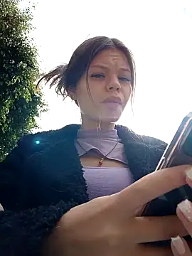 Snapshot of Violeta_12- chatting on 01-30-25, 02:25 Violeta 12- online show from 01-30-25, 02:25