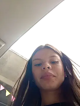 Snapshot of Violeta_12- chatting on 02-05-25, 04:36 Violeta 12- online show from 02-05-25, 04:36