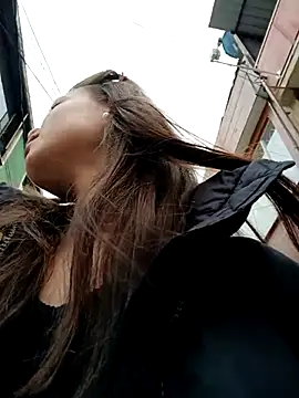 Snapshot of Violeta_12- chatting on 02-25-25, 02:33 Violeta 12- online show from 02-25-25, 02:33