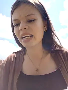 Snapshot of Violeta_12- chatting on 03-09-25, 03:49 Violeta 12- online show from 03-09-25, 03:49