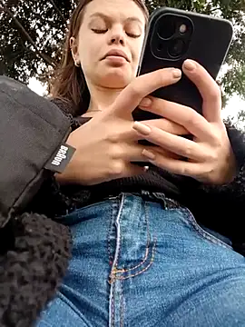 Snapshot of Violeta_12- chatting on 03-12-25, 09:56 Violeta 12- online show from 03-12-25, 09:56