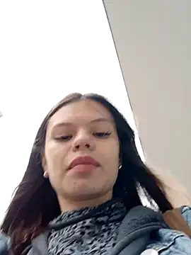 Snapshot of Violeta_12- chatting on 03-15-25, 10:11 Violeta 12- online show from 03-15-25, 10:11