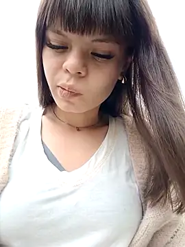 Snapshot of Violeta_12- chatting on 09-16-25, 04:08 Violeta 12- online show from 09-16-25, 04:08