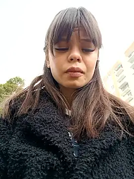 Snapshot of Violeta_12- chatting on 10-20-25, 04:29 Violeta 12- online show from 10-20-25, 04:29