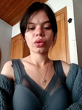 Snapshot of Violeta_12- chatting on 01-12-26, 06:57 Violeta 12- online show from 01-12-26, 06:57