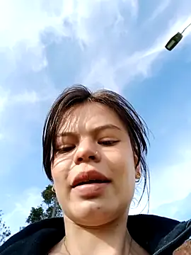 Snapshot of Violeta_12- chatting on 02-09-26, 01:04 Violeta 12- online show from 02-09-26, 01:04