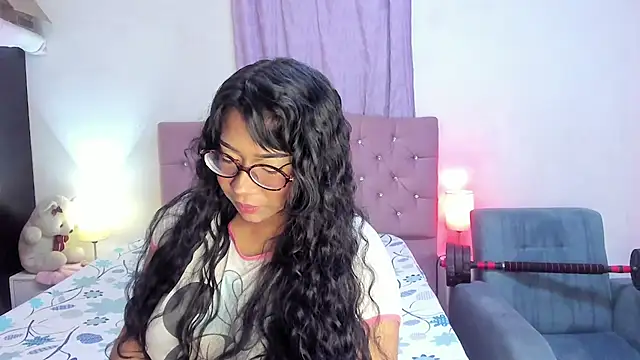 Latinabombsheell online show from 06-29-26, 05:35