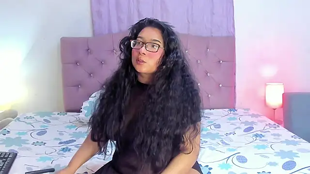 Latinabombsheell online show from 07-26-26, 05:26