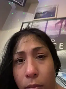 Snapshot of Gin4Cole chatting on 02-25-25, 11:22 Gin4Cole online show from 02-25-25, 11:22