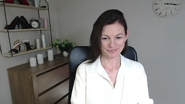 Snapshot of VivianWILD chatting on 02-03-25, 04:52 VivianWILD online show from 02-03-25, 04:52