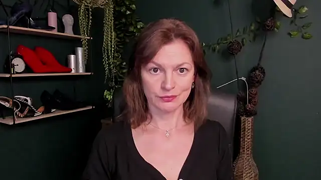 Snapshot of VivianWILD chatting on 03-10-25, 06:59 VivianWILD online show from 03-10-25, 06:59