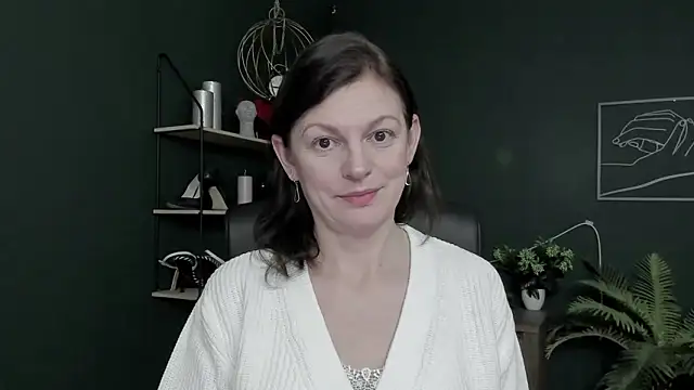 VivianWILD online show from 03-23-26, 06:50