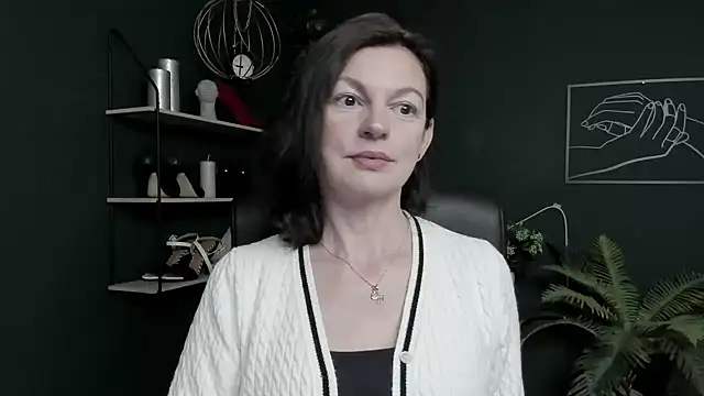 VivianWILD online show from 07-07-26, 05:10