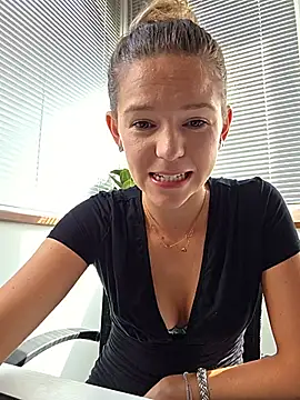 lucie mehott online show from 07-22-26, 08:50