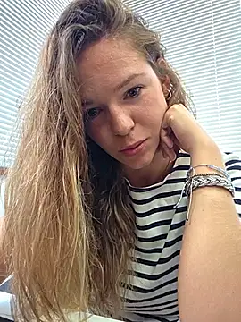 lucie mehott online show from 07-28-26, 10:10