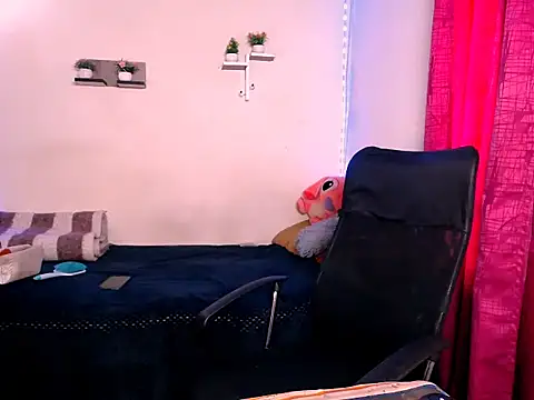 Snapshot of Verushka_Stanford chatting on 02-28-26, 07:48 Verushka Stanford online show from 02-28-26, 07:48